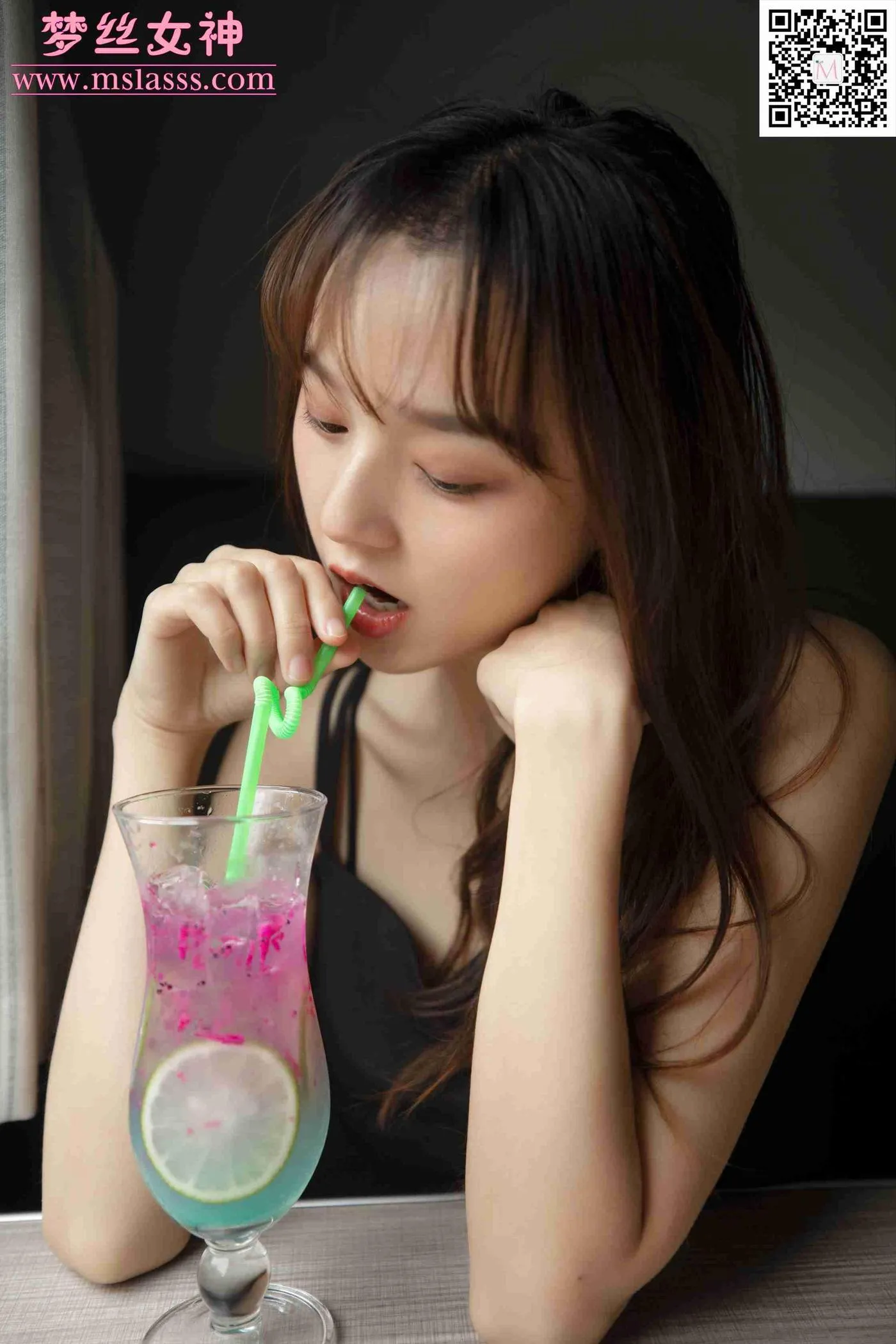 [MSLASS梦丝女神] 2020.04.22 NO.110 玥玥 火车超自然系 [61P]插图2